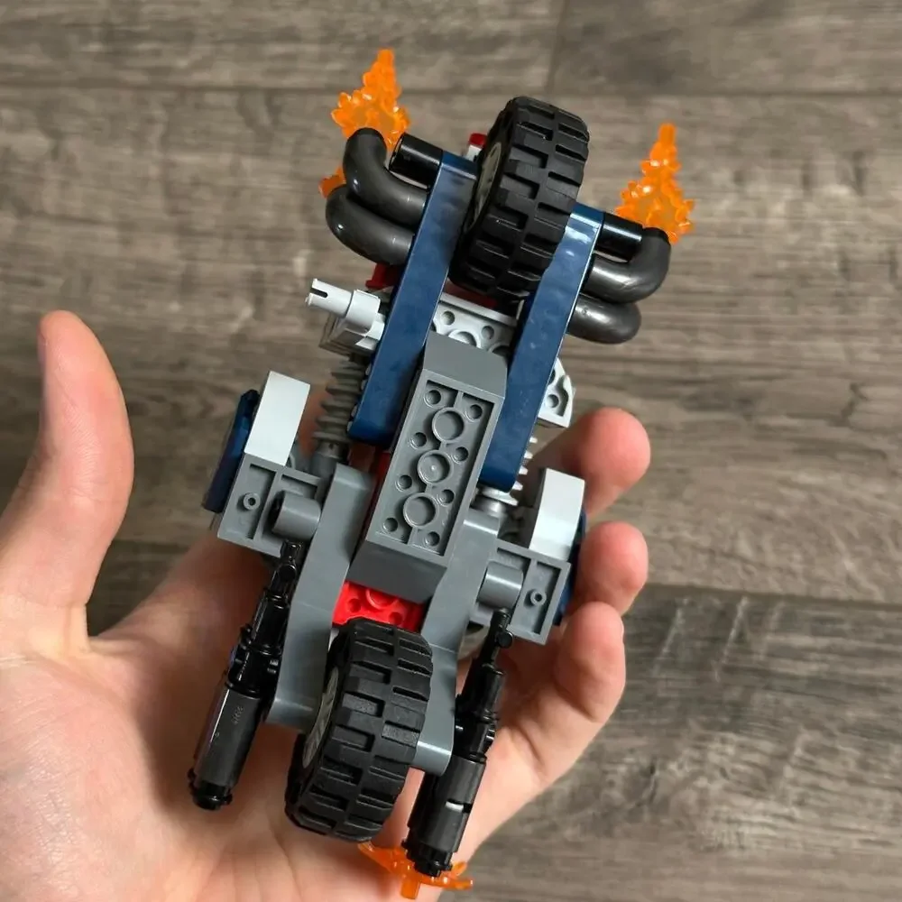 Retired 2019 LEGO Marvel Avengers Outrider Attack Bike Set 76123 - Incomplete
